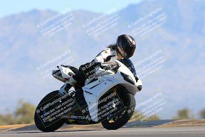 media/Mar-25-2024-Moto Forza (Mon) [[8d4319bd68]]/3-Intermediate Group/Session 2 (Turn 9 Entry)/